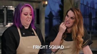 Halloween Wars S16E02 Back from the Dead Buzz Night 1080p DISC WEB-DL AAC2 0 H 264-RAWR