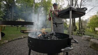 Andrew Zimmerns Wild Game Kitchen S01E03 1080p HEVC x265-MeGusta